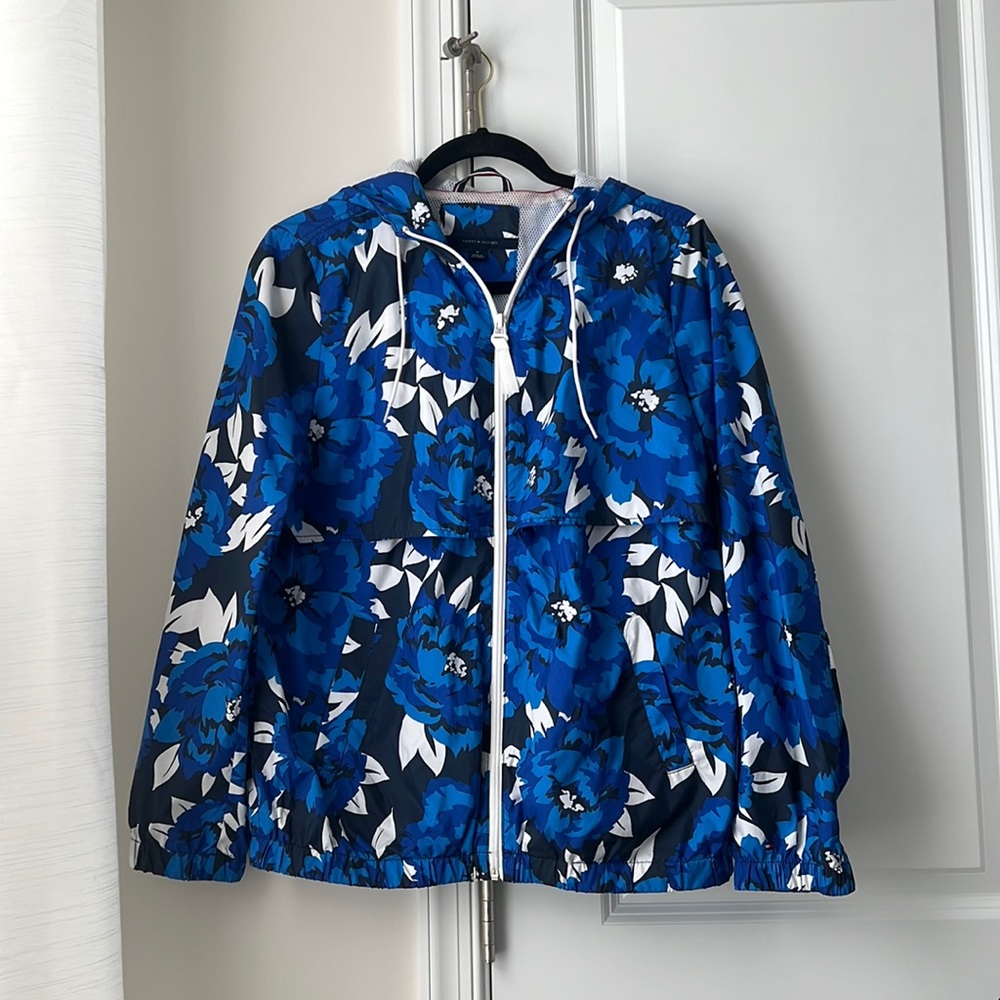 Tommy Hilfiger Wind Breaker Jacket 🧥
